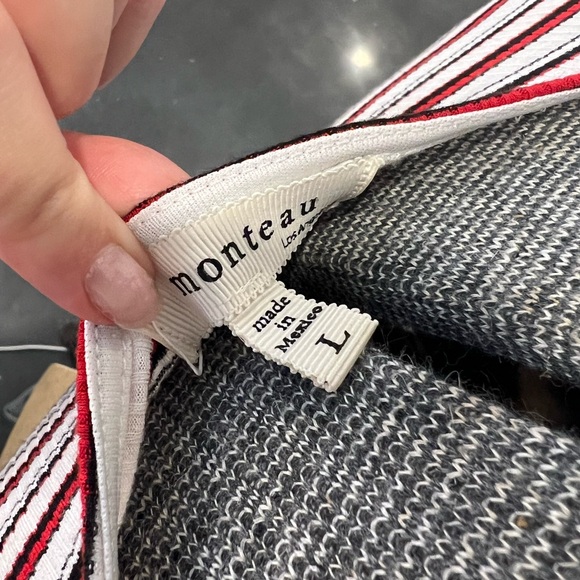 Cute french tank top - Picture 4 of 4